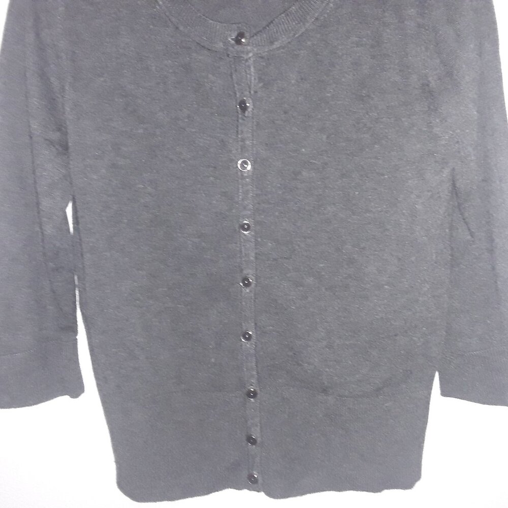 Ladies Premise Studio, LG beautiful dark gray button down 3/4 sleeves cardigan - Picture 3 of 6